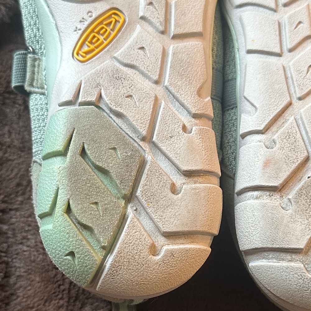 Keen Hush Knit Light Green Casual Mary Jane Shoes - Picture 9 of 14